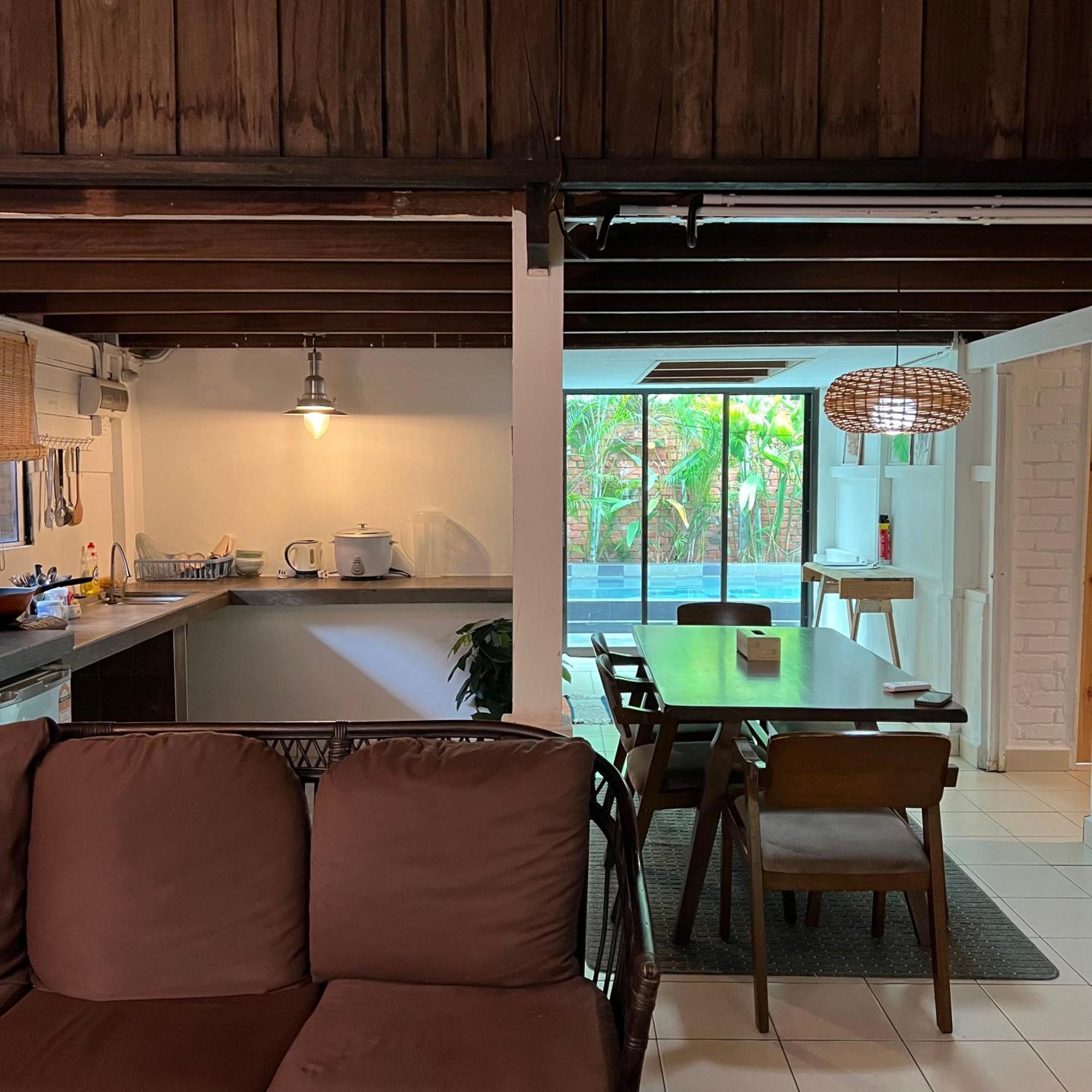 Villa Kutum'S Wooden House - Private Pool, Breakfast & Cafe Langkawi Exterior foto